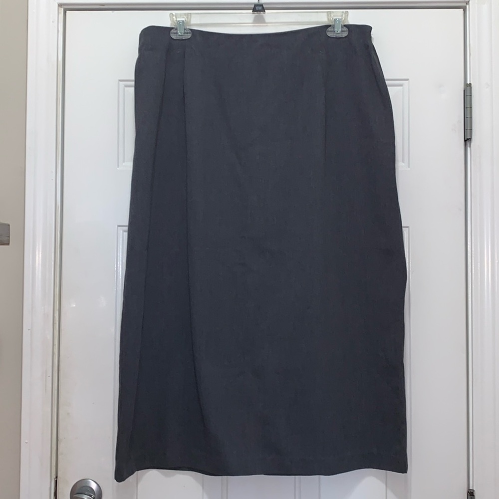 4/$10 Vintage gray size 20 maxi skirt